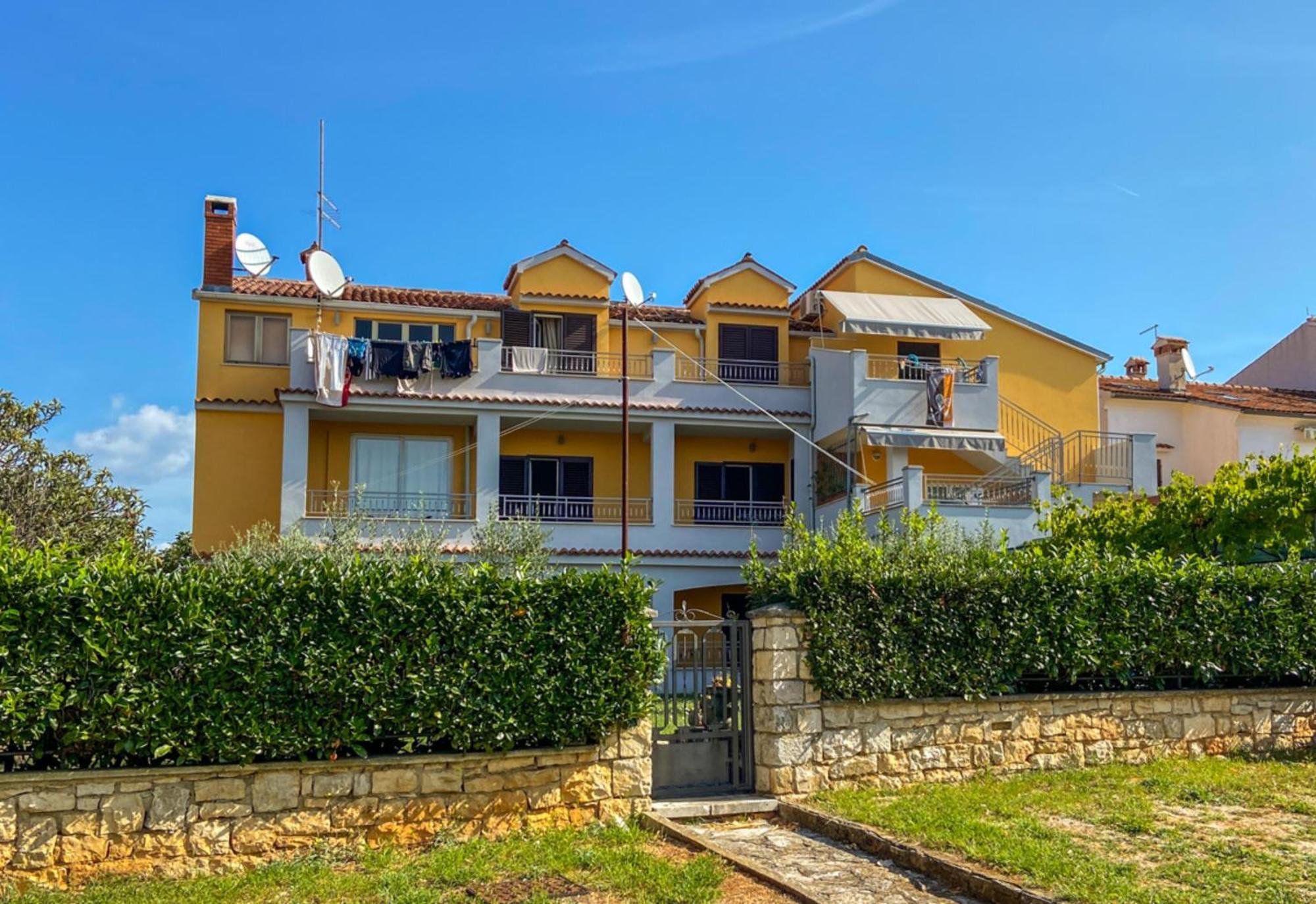 Apartments Malvina Rovinj Bagian luar foto