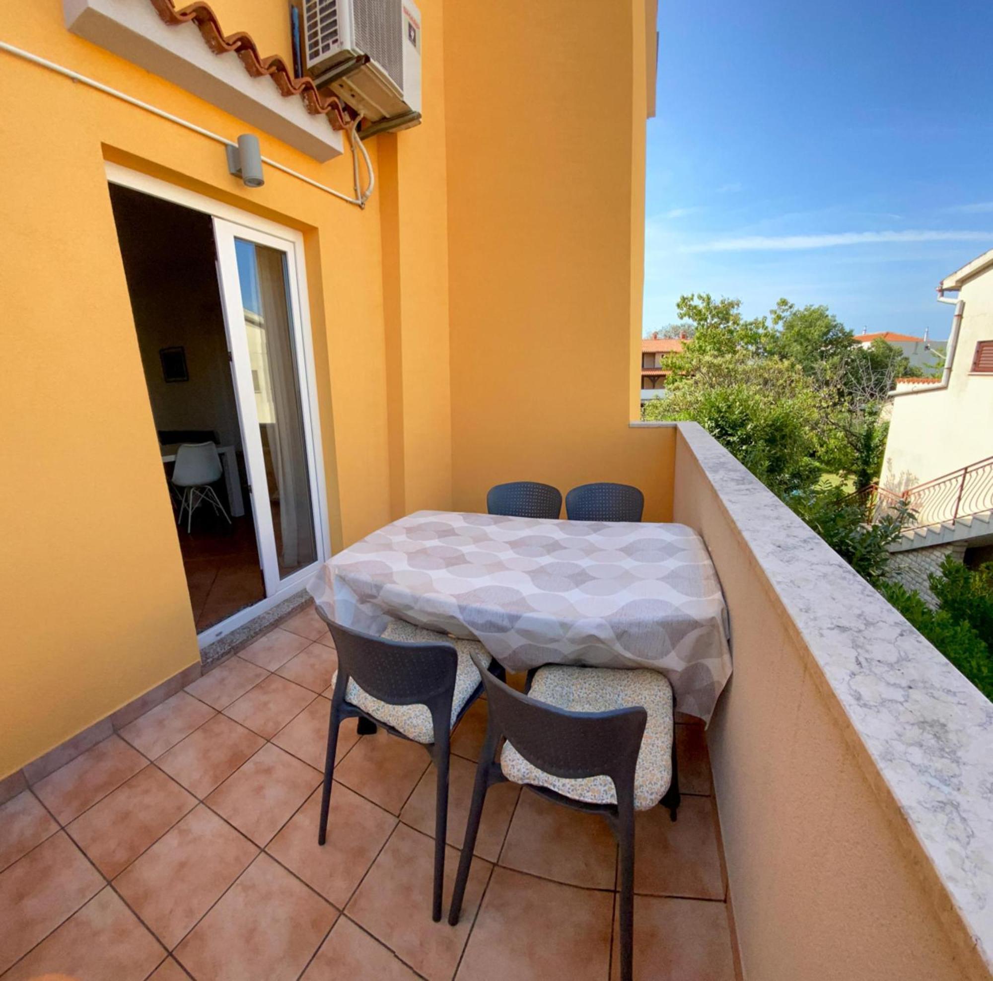 Apartments Malvina Rovinj Bagian luar foto