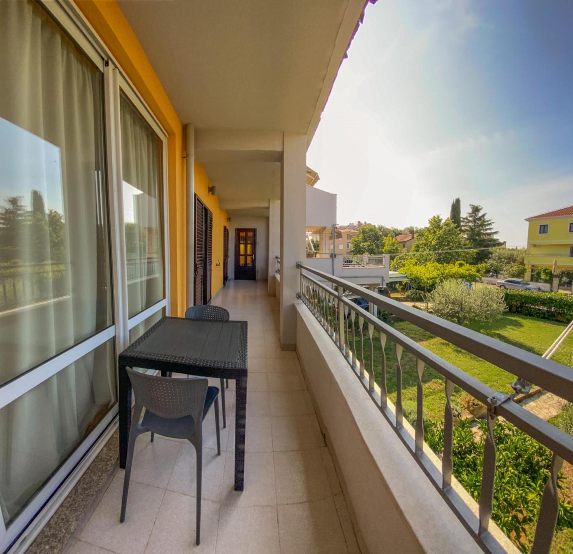 Apartments Malvina Rovinj Bagian luar foto