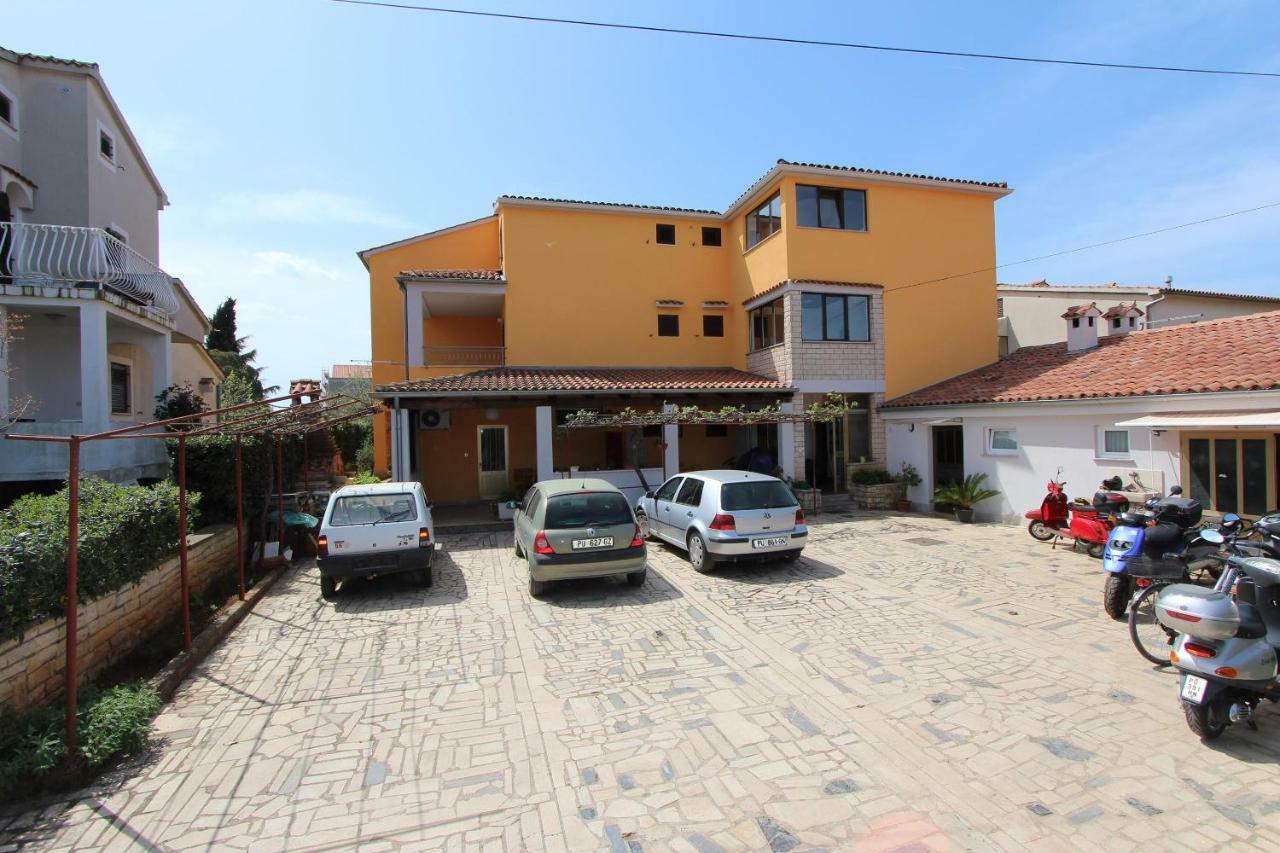 Apartments Malvina Rovinj Bagian luar foto