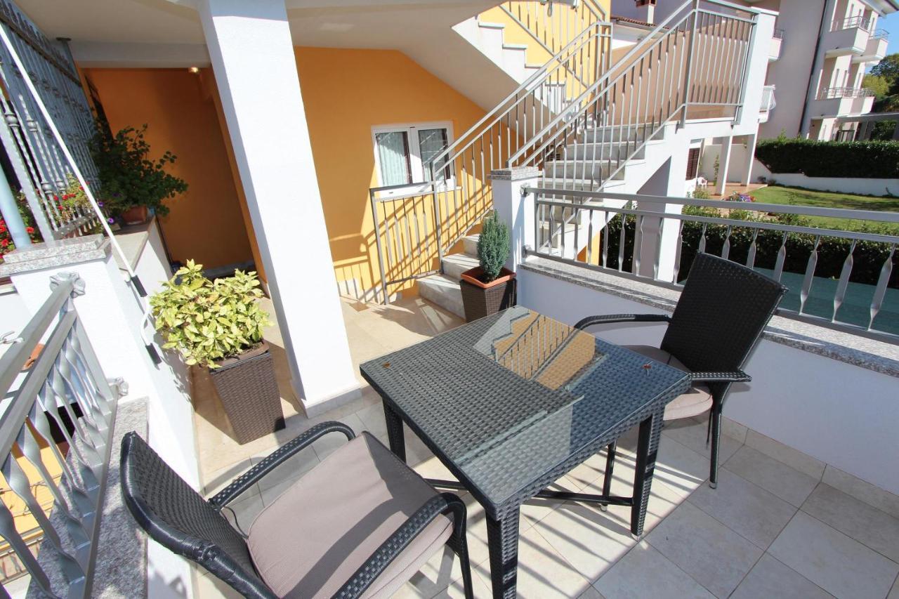 Apartments Malvina Rovinj Bagian luar foto
